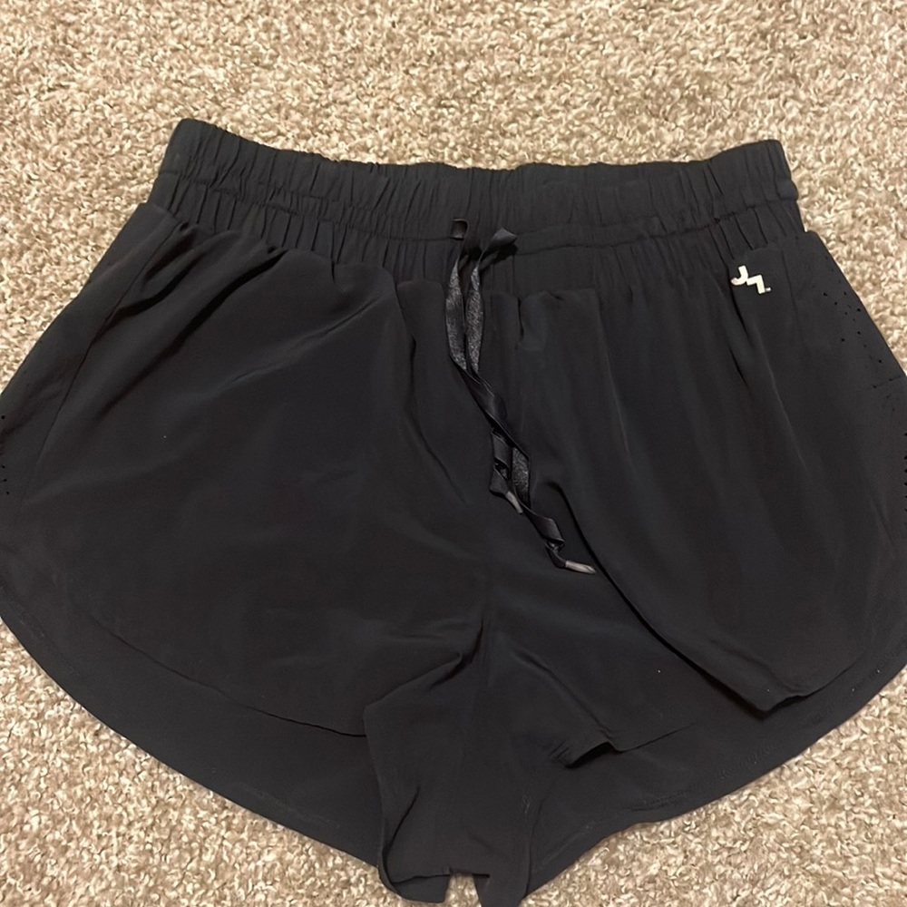 Black athletic joy lab shorts with built in liner - size medium